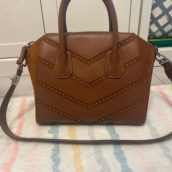 GIVENCHY Chevron Studded Calfskin Leather And Suede Leather Mini Antigona Bag - Picture 2 of 5
